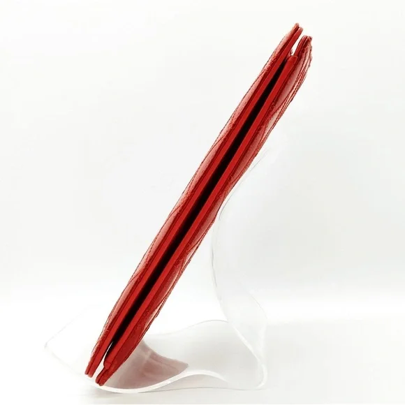 Channel Red Long Wallet - Picture 2 of 16